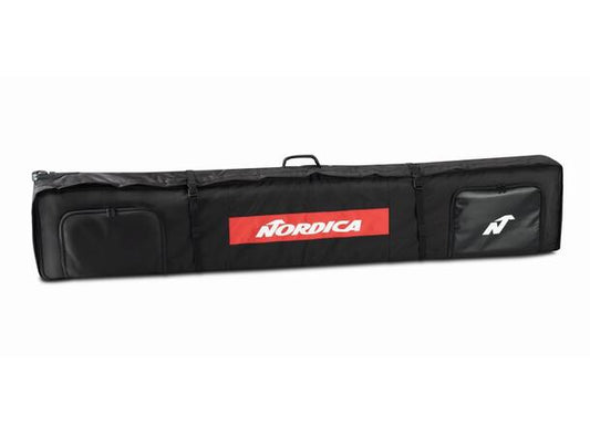 NORDICA DOUBLE ROLLER SKI BAG Svart/Röd
Skidfodral för 2 par skidor